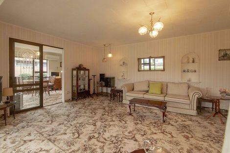 Photo of property in 151 Tait Drive, Greenmeadows, Napier, 4112