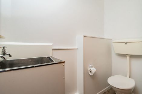 Photo of property in 16 Romney Square, Tawa, Wellington, 5028