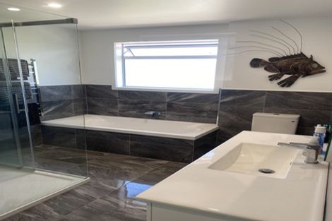 Photo of property in 74 Trewavas Street, Motueka, 7120