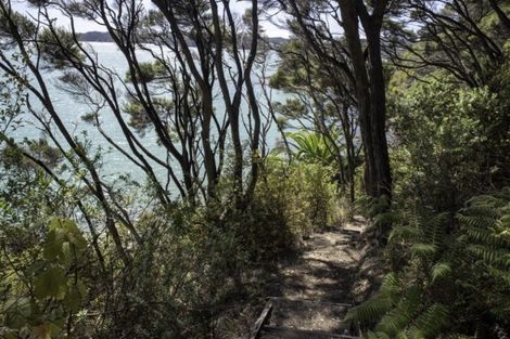 Photo of property in 22 Taiaruru Way, Russell, 0272