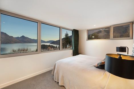 Photo of property in 52 Suburb Street, Queenstown, 9300