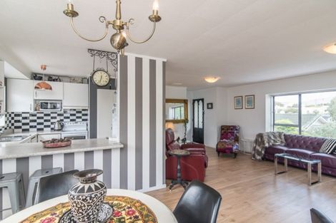 Photo of property in 15a Margaret Road, Raumati Beach, Paraparaumu, 5032