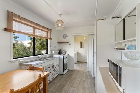 Photo of property in 114 Sylvia Road, Whangamata, 3620