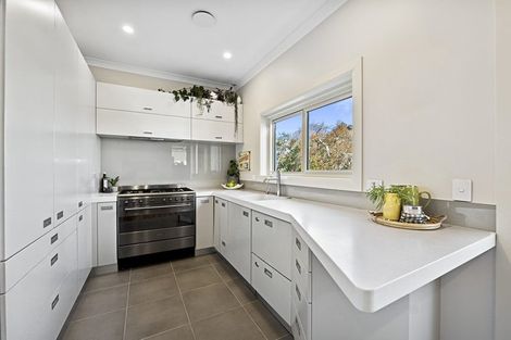 Photo of property in 83 Carrington Street, Lower Vogeltown, New Plymouth, 4310