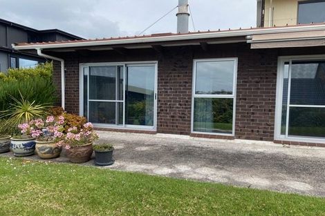 Photo of property in 1/36 Beechwood Road, Rothesay Bay, Auckland, 0630