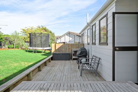 Photo of property in 42 Dominica Crescent, Grenada Village, Wellington, 6037