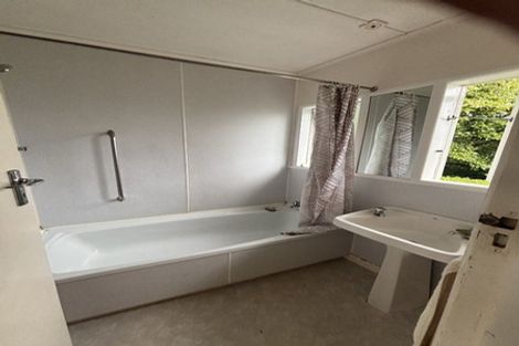 Photo of property in 10 Tainui Street, Welbourn, New Plymouth, 4312