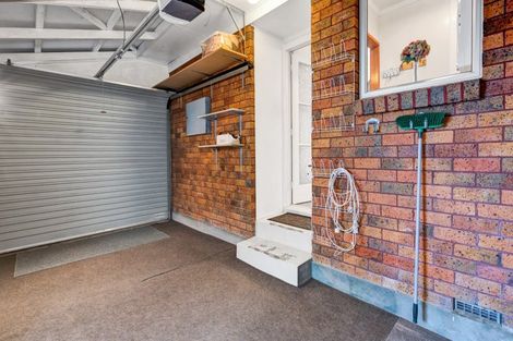 Photo of property in 13 Kowhai Street, Strandon, New Plymouth, 4312