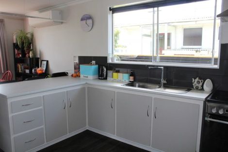 Photo of property in 9 Anne Street, Winton, 9720