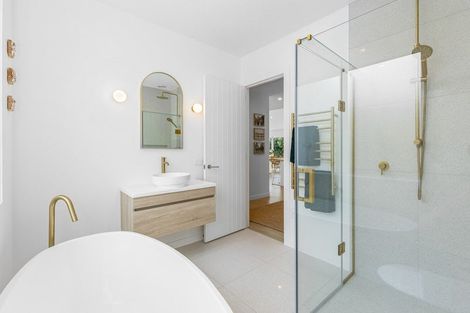 Photo of property in 31 Hewson Drive, Snells Beach, 0920