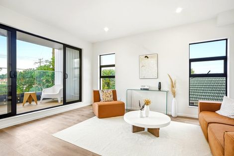 Photo of property in 3/14 Karamu Street, Strandon, New Plymouth, 4312