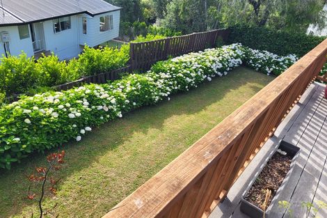 Photo of property in 17 Tauroa Road, Havelock North, 4130