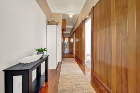 Photo of property in 20 Ropiha Street, Fitzroy, New Plymouth, 4312