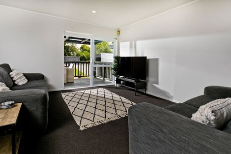 Photo of property in 55 Triangle Road, Massey, Auckland, 0614