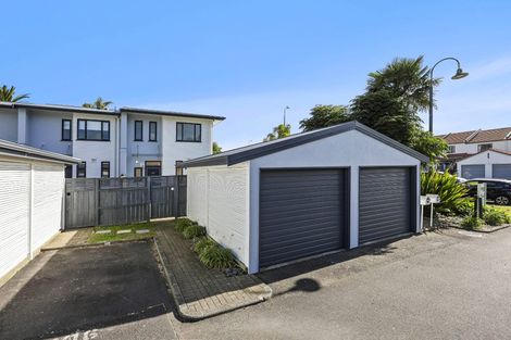 Photo of property in 105/2 Armoy Drive, East Tamaki, Auckland, 2016