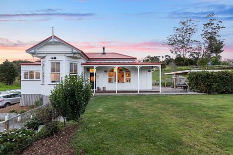 Photo of property in 12 Downer Access Road, Kaukapakapa, 0873