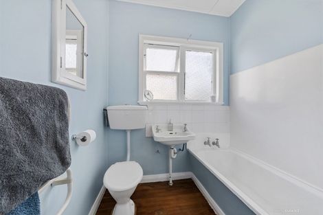 Photo of property in 55 Kinghorne Street, Strathmore Park, Wellington, 6022