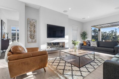 Photo of property in 67 Milano Boulevard, Karaka, Papakura, 2113