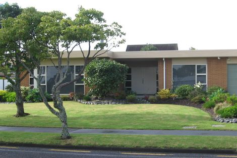 Photo of property in 114 Fisher Parade, Sunnyhills, Auckland, 2010