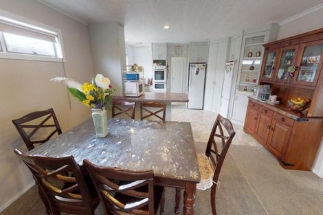 Photo of property in 9 Waterloo Crescent, Hokowhitu, Palmerston North, 4410