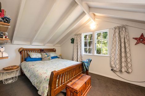 Photo of property in 10 Prebble Grove, Naenae, Lower Hutt, 5011