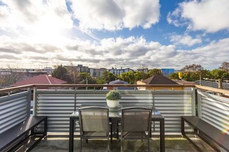 Photo of property in 3/8 Hutcheson Street, Sydenham, Christchurch, 8023