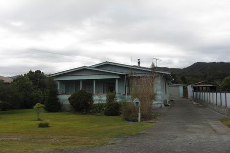 Photo of property in 18 Ballance Street, Runanga, 7803