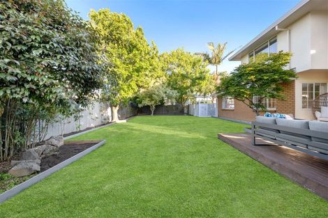 Photo of property in 10 Mt Blanc Place, Northpark, Auckland, 2013