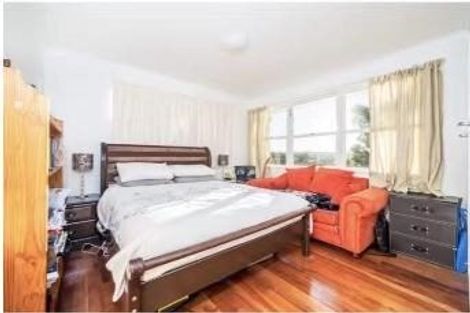 Photo of property in 1/13 Bowman Road, Forrest Hill, Auckland, 0620