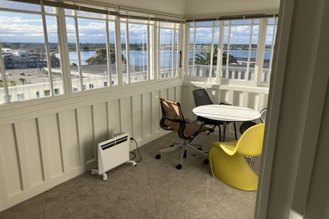 Photo of property in 11 Ferrymead Terrace, Ferrymead, Christchurch, 8081