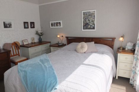 Photo of property in 8 Mack Street, Foxton Beach, Foxton, 4815