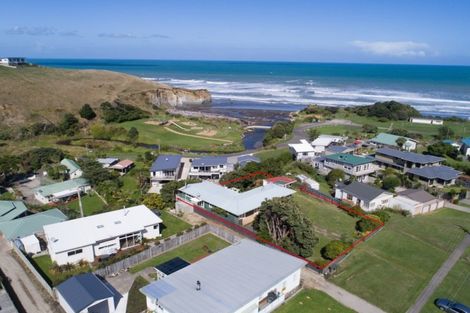 Photo of property in 12 Mowhanau Drive, Kai Iwi, Whanganui, 4574