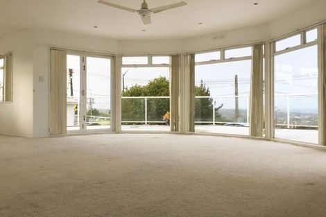 Photo of property in 730 East Coast Road, Pinehill, Auckland, 0632