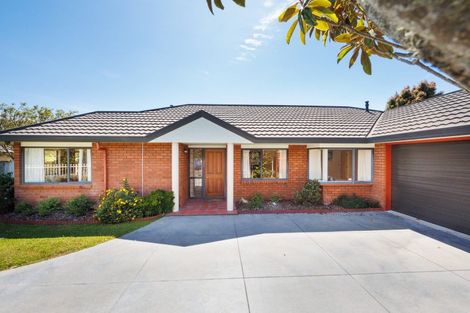 Photo of property in 7 Jasmine Place, Fitzherbert, Palmerston North, 4410