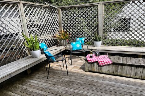 Photo of property in 2/24 West End Road, Herne Bay, Auckland, 1022