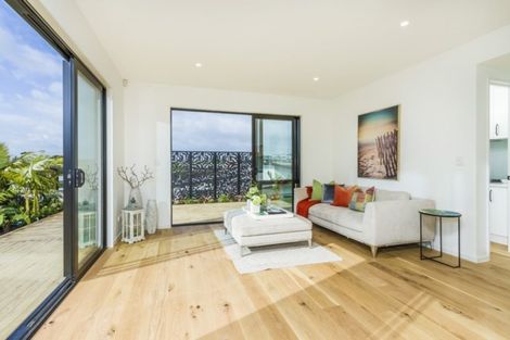 Photo of property in 5 Tawatawa Street, Long Bay, Auckland, 0630