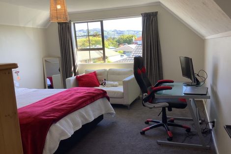 Photo of property in 14b Nikau Grove, Woburn, Lower Hutt, 5010