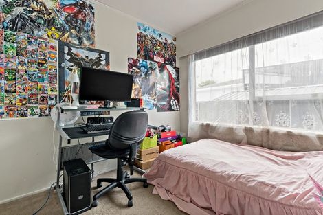 Photo of property in 33b Kindergarten Drive, Conifer Grove, Takanini, 2112