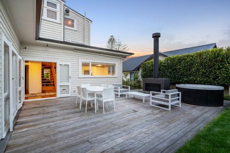 Photo of property in 76 West End Road, Westmere, Auckland, 1022