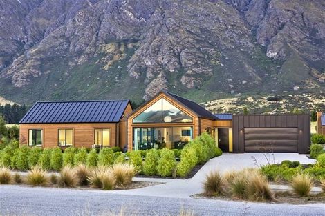 Photo of property in 1 Glenfiddich Road, Jacks Point, Queenstown, 9371