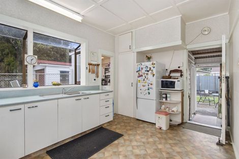 Photo of property in 31 Heale Street, Matata, Whakatane, 3194