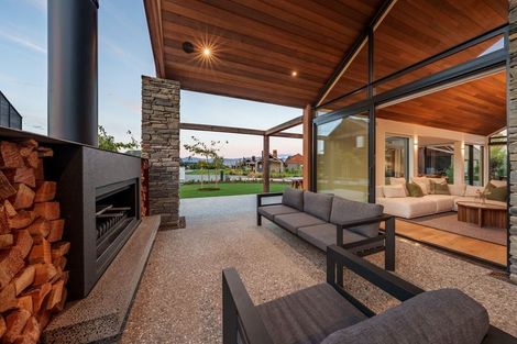 Photo of property in 16 Mccaw Mews, Wanaka, 9305