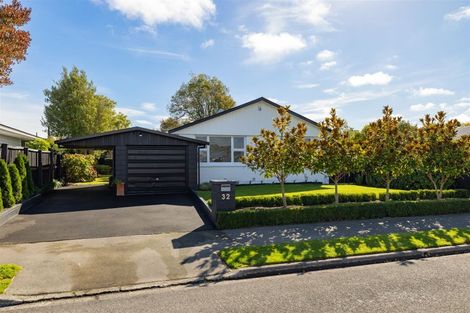 Photo of property in 32 Rossiter Avenue, Redwood, Christchurch, 8051