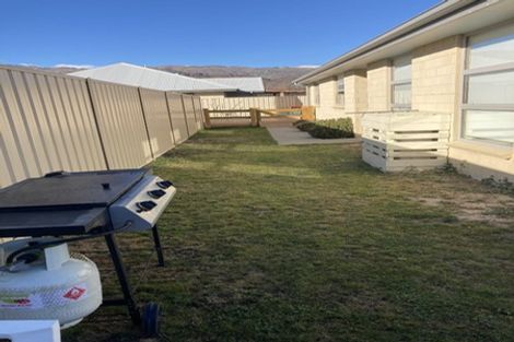 Photo of property in 7 Missy Crescent, Mount Pisa, Cromwell, 9383