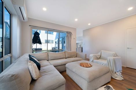 Photo of property in 7 Silvereye Road, Hobsonville, Auckland, 0616