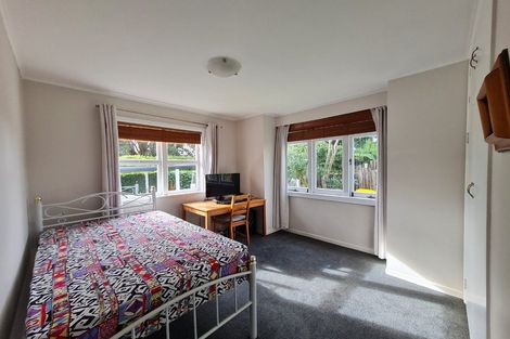 Photo of property in 2/11 Seaview Avenue, Northcote, Auckland, 0627