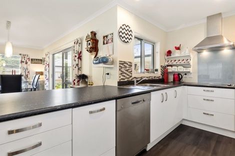 Photo of property in 15 Te Toru Street, Taita, Lower Hutt, 5011