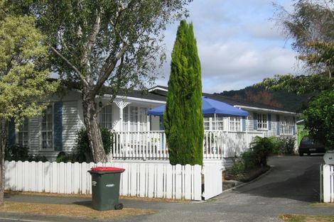 Photo of property in 49 Pasadena Crescent, Totara Park, Upper Hutt, 5018