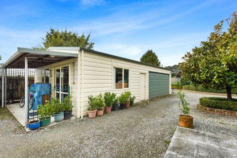 Photo of property in 14 Dicker Road, Tasman, Upper Moutere, 7173