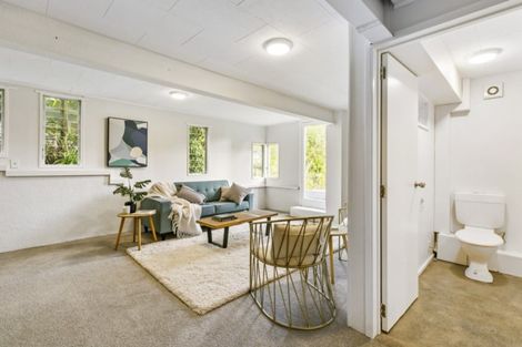 Photo of property in 38 Woodside Road, Massey, Auckland, 0614